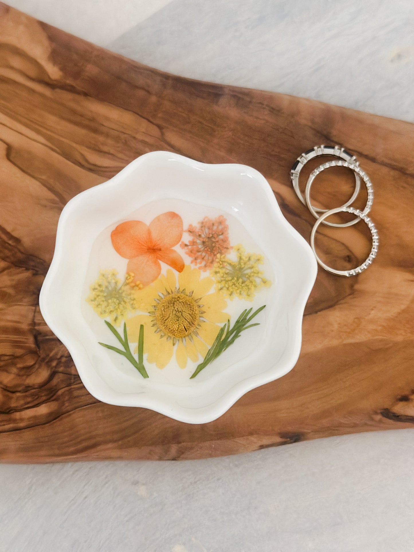 Ring Dish with Dried Flowers and Resin