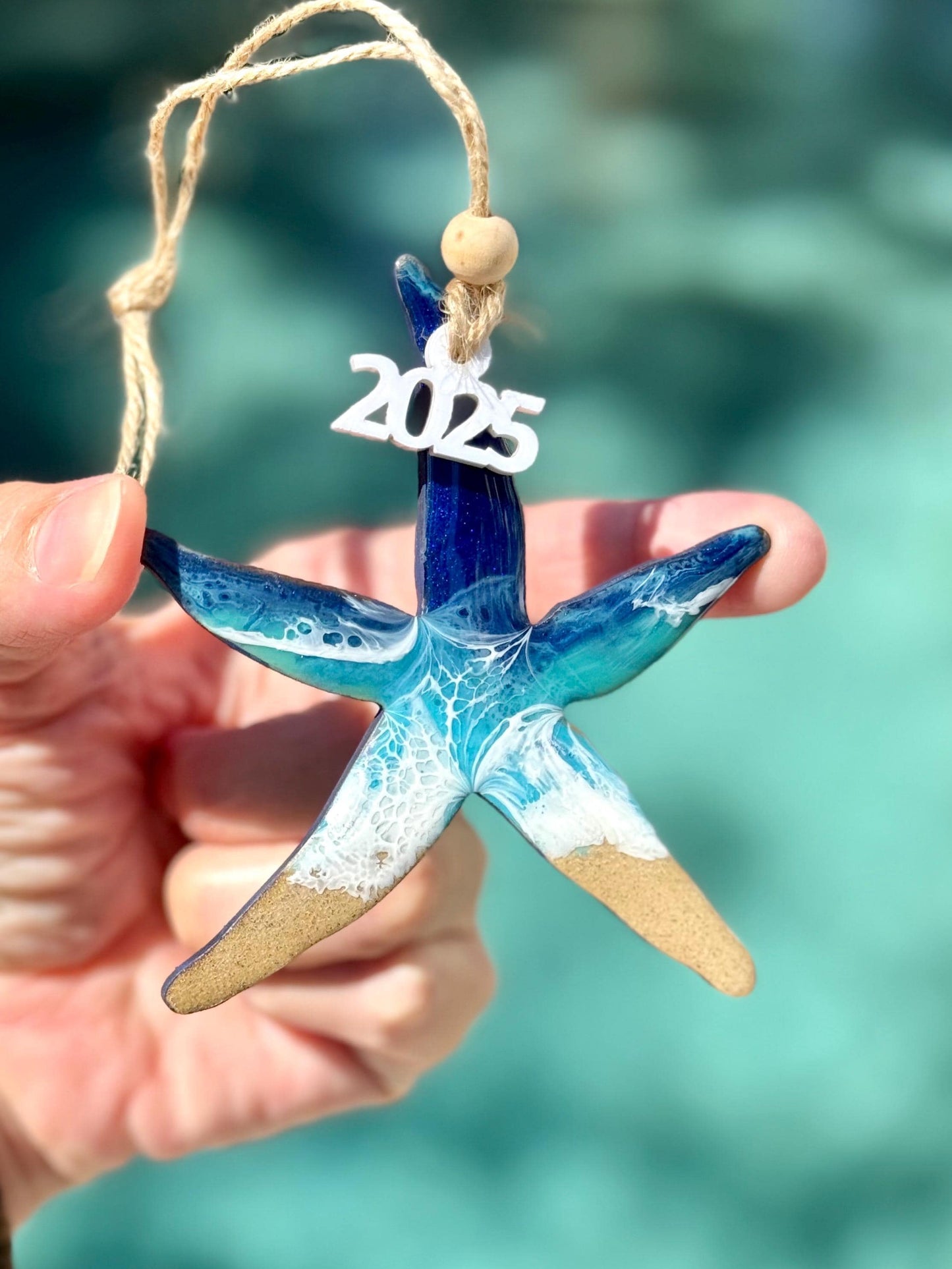 Resin Wave Starfish Ornament: Coastal Christmas Tree Decor - 2025 Christmas Tree Ornament