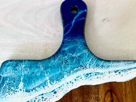How to Create Stunning Resin Waves and Cells: A Beginner's Guide