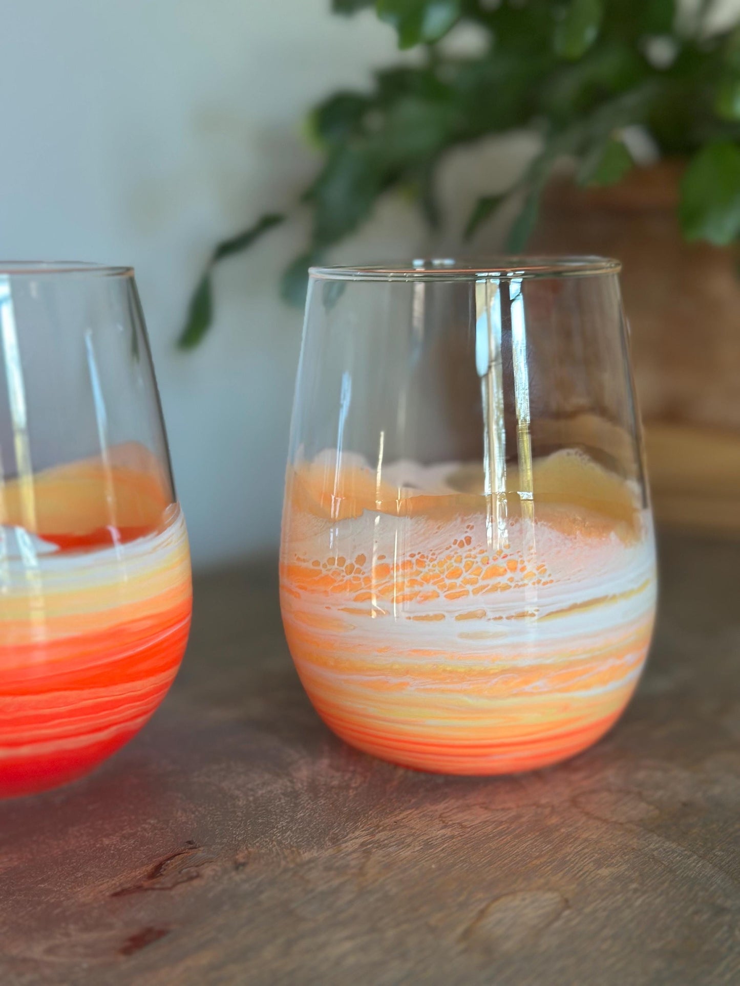 Resin Wave Sunset Stemless Wine Glass