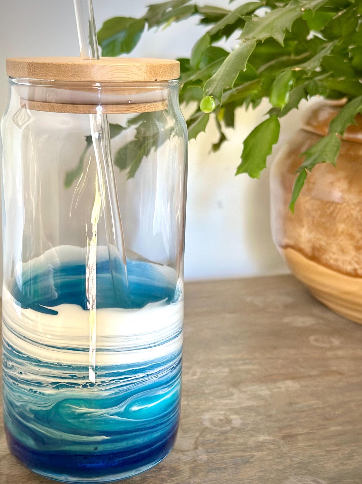 Resin Wave Glass Tumbler with lid and straw - Beach Glassware