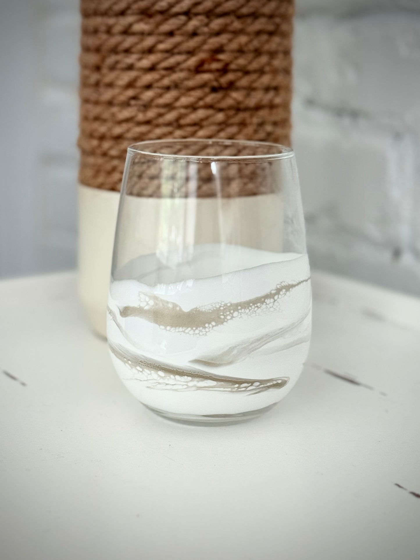 Resin Stemless Wine Glass: White and Gold Beach Design - 17oz