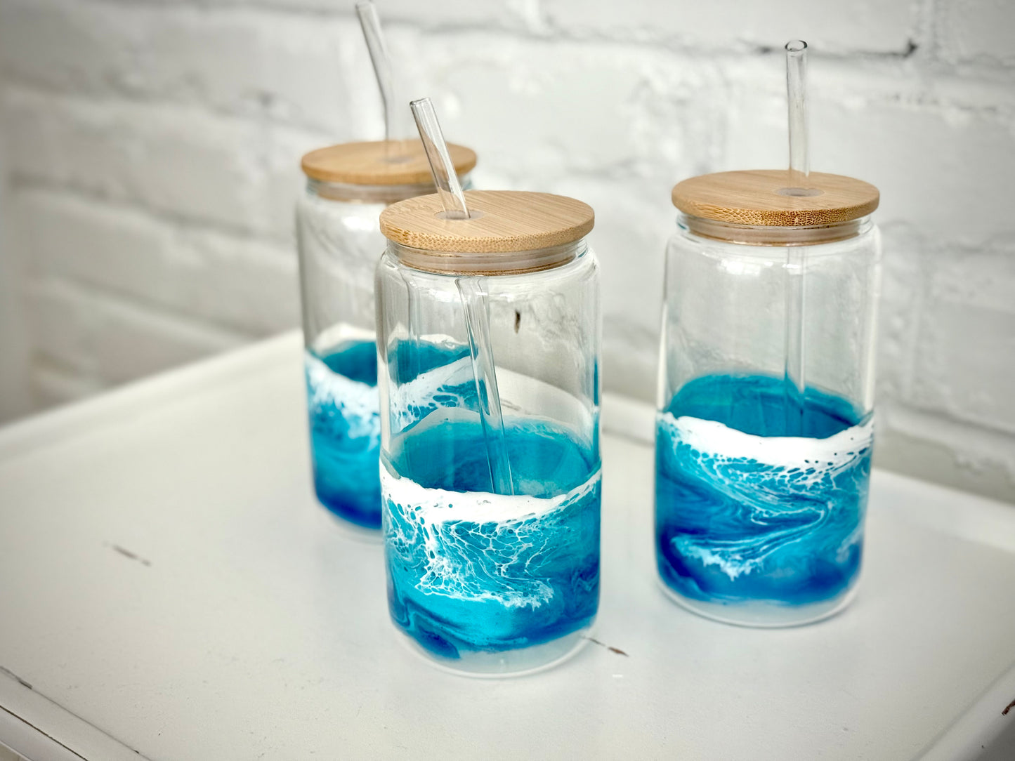 Resin Wave Glass Tumbler with lid and straw - Beach Glassware
