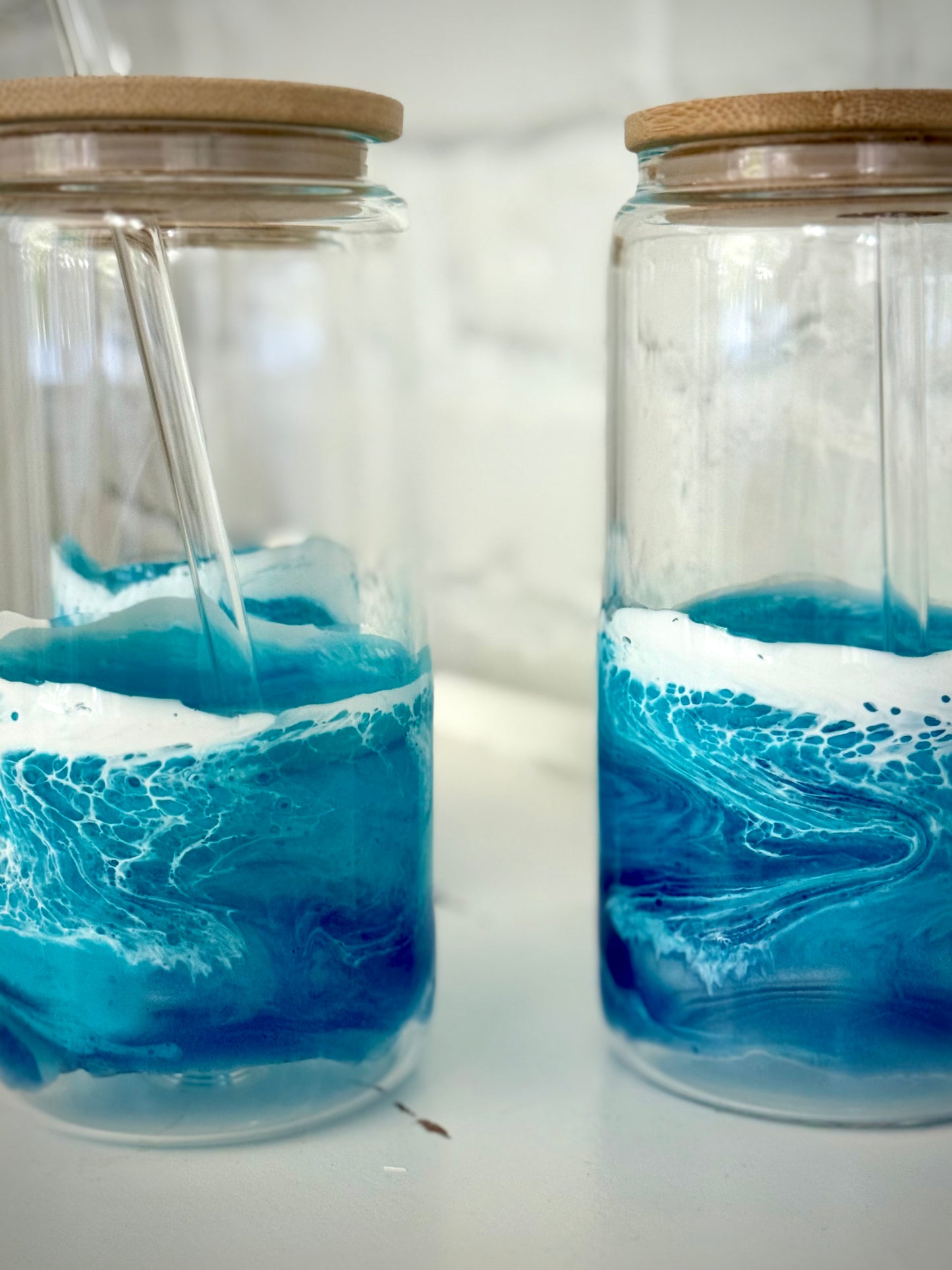 Resin Wave Glass Tumbler with lid and straw - Beach Glassware