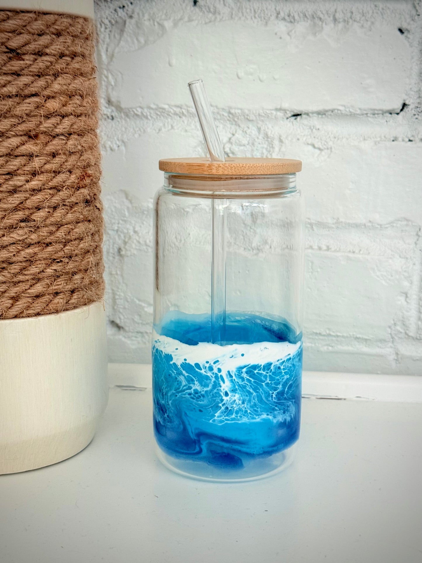 Resin Wave Glass Tumbler with lid and straw - Beach Glassware