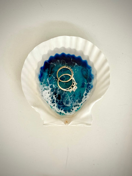 Resin Shell Trinket Dish - Scallop Shell Ring Dish