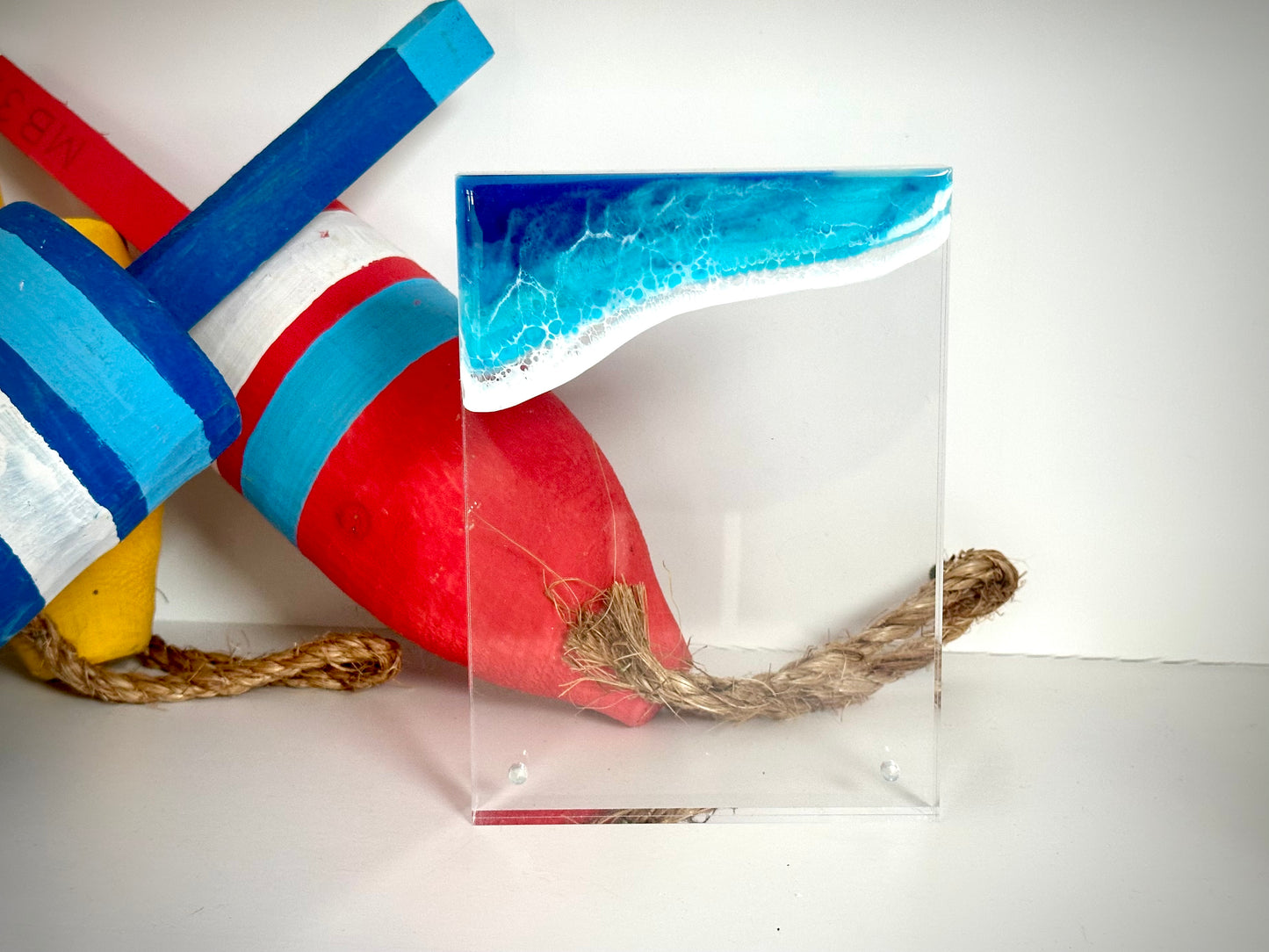 Magnetic Acrylic Photo Frame 5x7 with Resin Waves