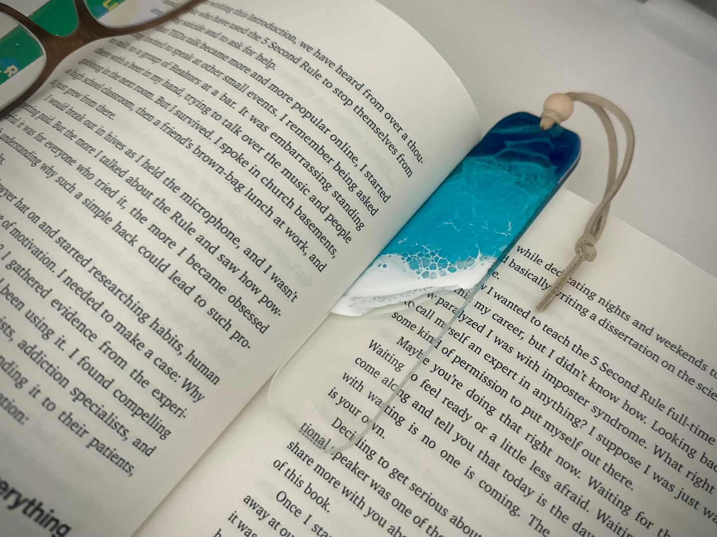 Resin Ocean Wave Bookmark: Handmade Acrylic Coastal Reader Gift