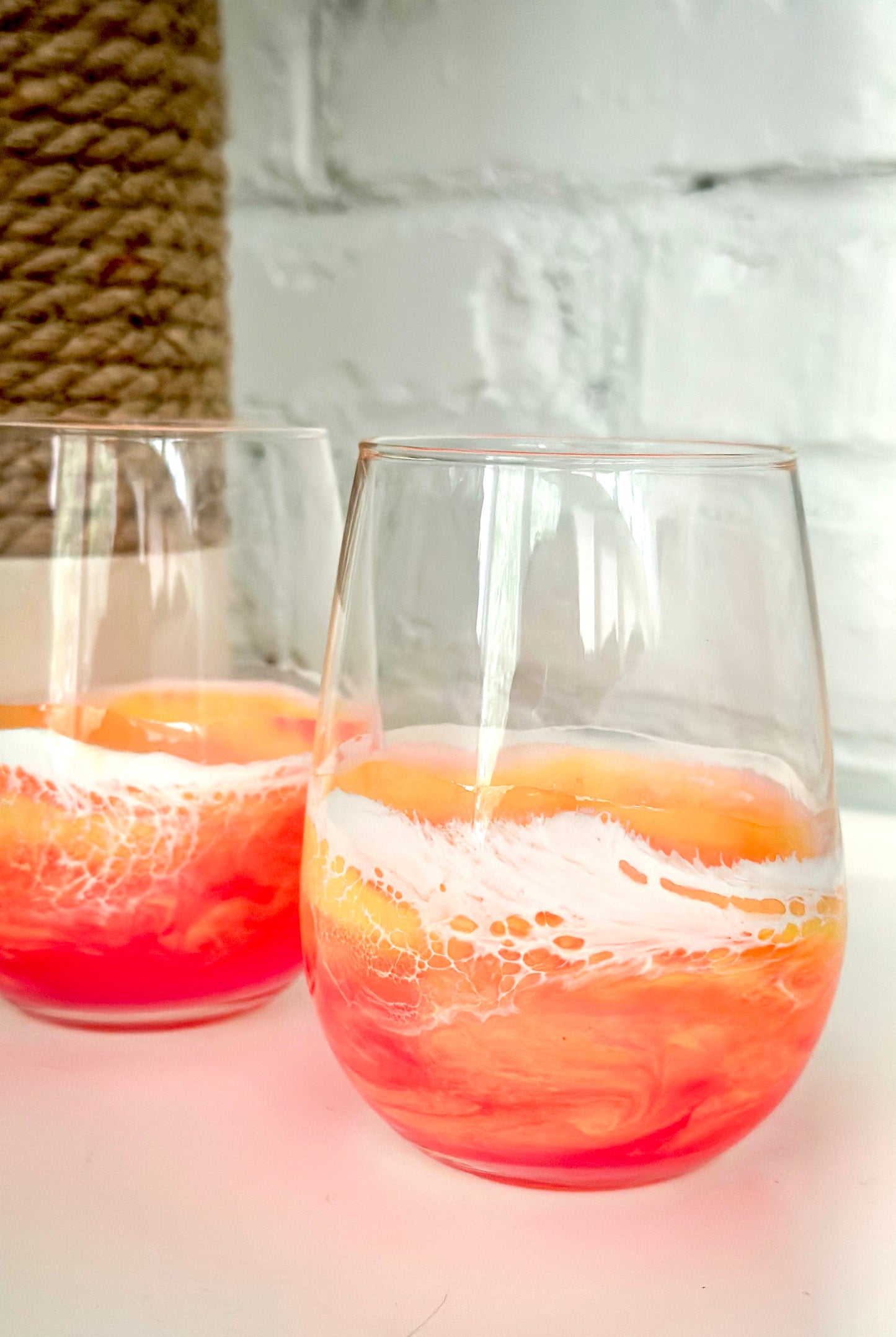 Resin Wave Sunset Stemless Wine Glass