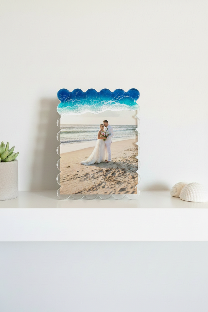 Acrylic Scallop Frame – Waves Top Only
