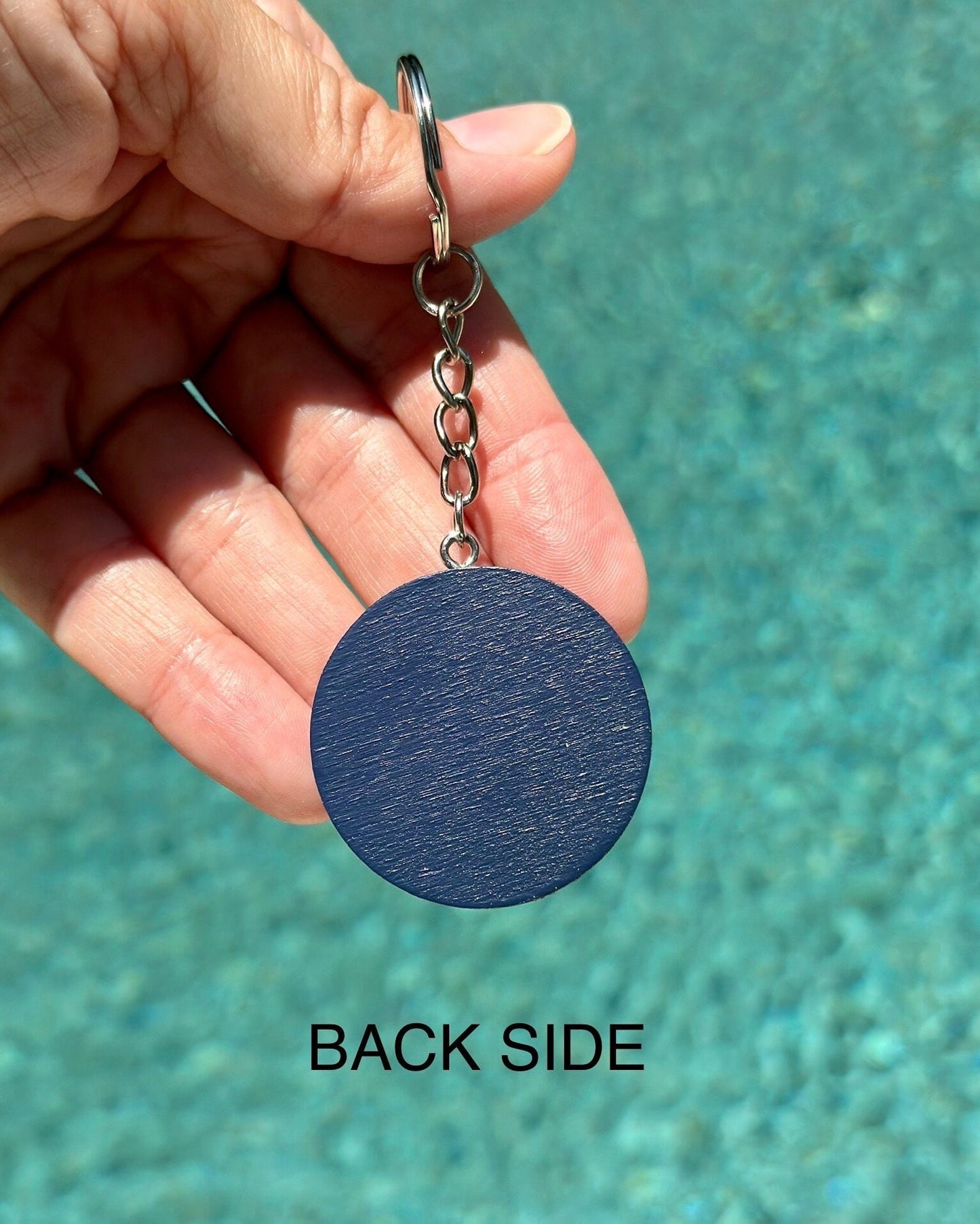 Resin Keychain with Ocean Waves - Beach Wedding Favor