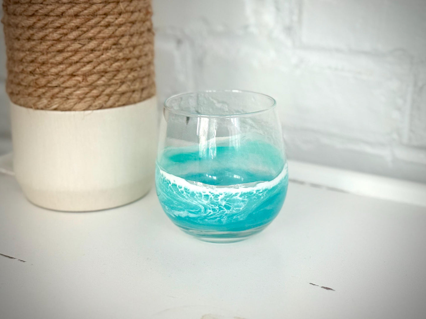 Teal Resin Wave Stemless Red Wine Glass: Coastal Beach House Drinkware - Teal Glassware