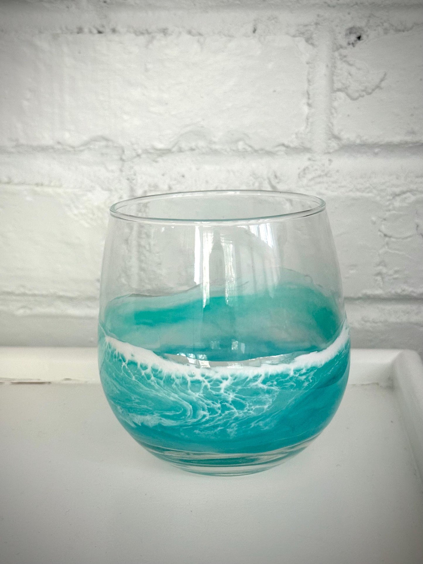 Teal Resin Wave Stemless Red Wine Glass: Coastal Beach House Drinkware - Teal Glassware